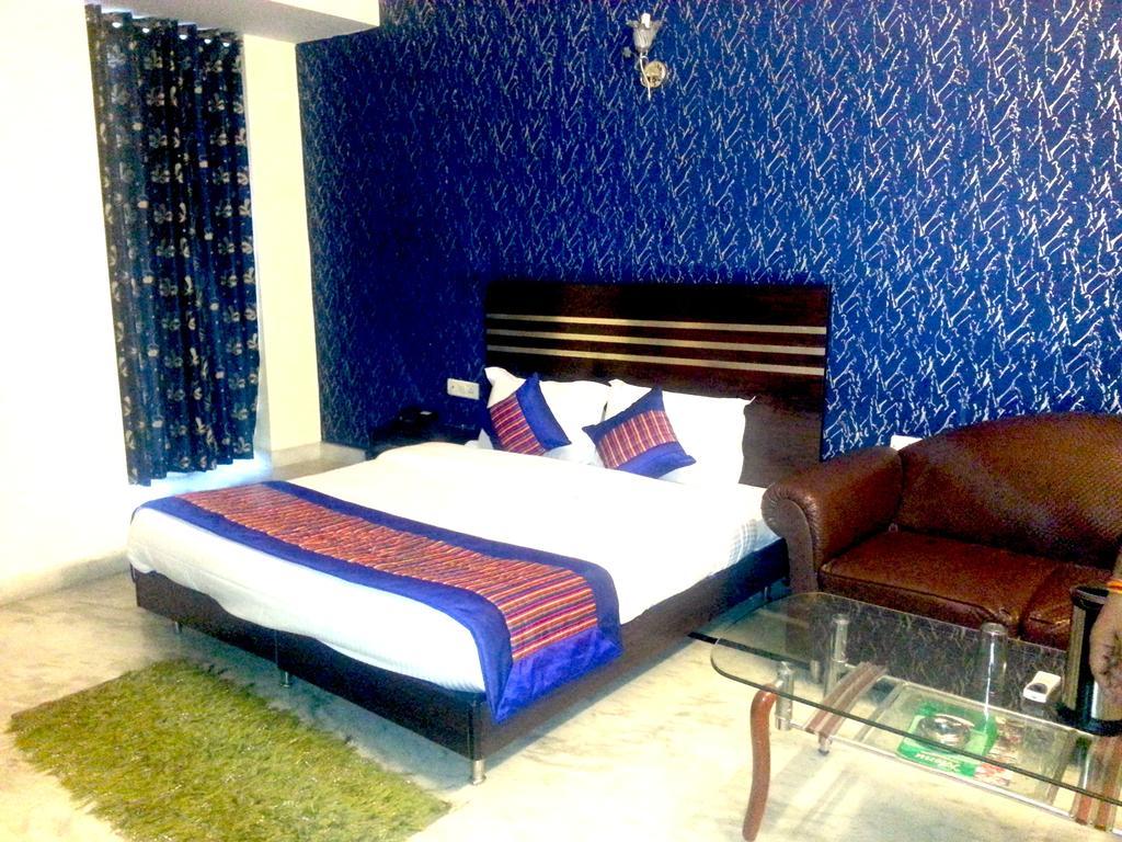 Hotel Mandakini Palace Delhi  Zimmer foto